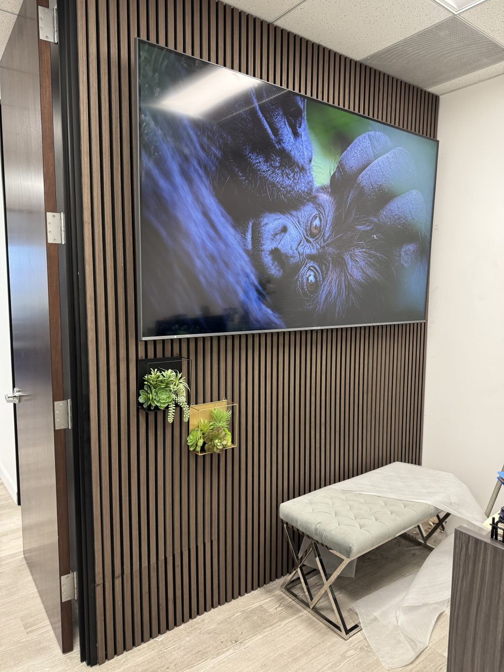 TV Mounting by Construction Hub in Los Angeles
