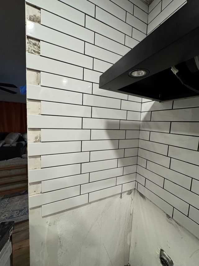 Backsplash Installation by Construction Hub in Los Angeles