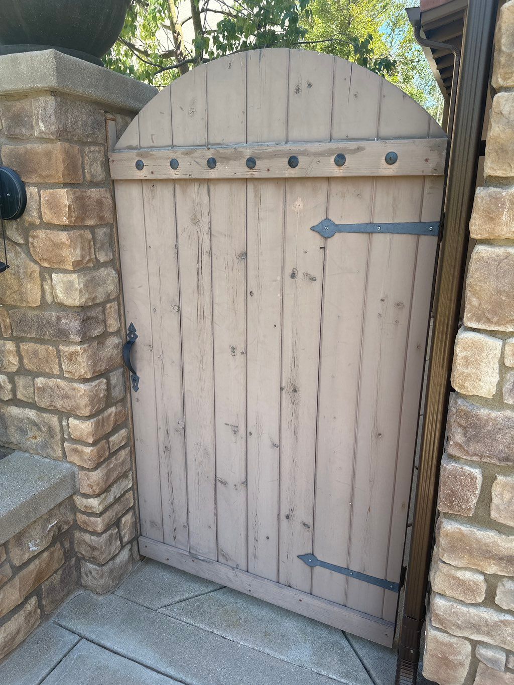 Fence & Gate Repair: handyman service in Los Angeles