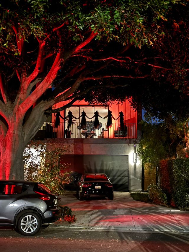 Holiday Light Installation by Construction Hub in Los Angeles