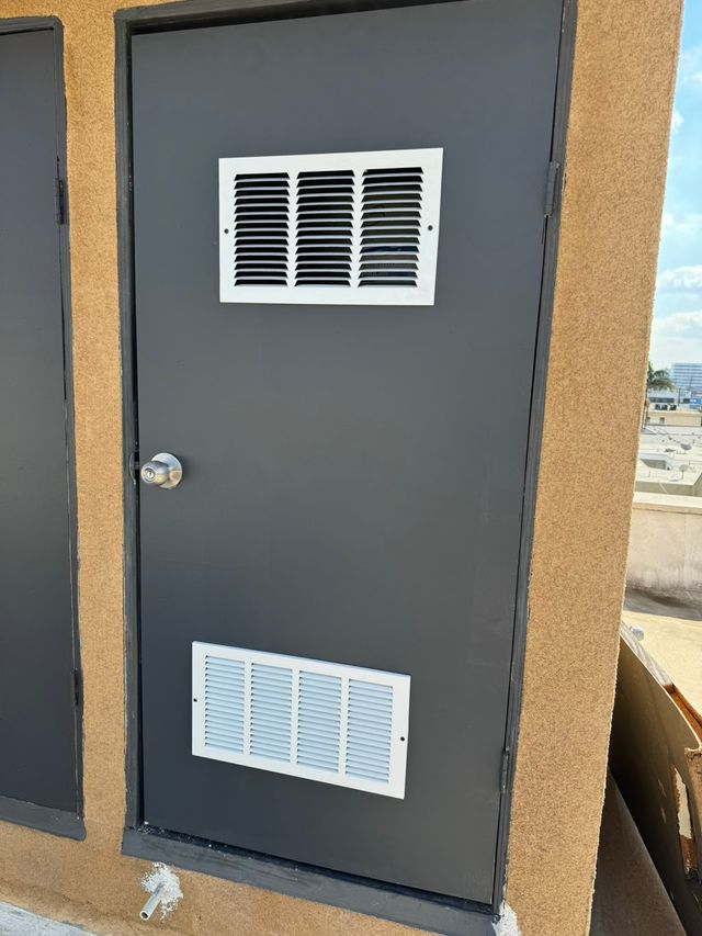 Lock & Deadbolt Installation by Construction Hub in Los Angeles