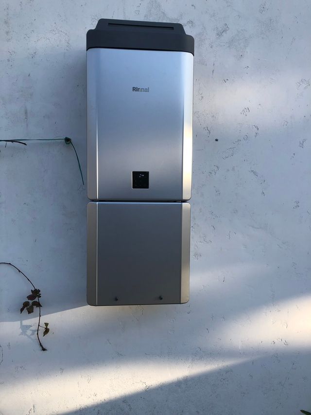 AC Maintenance & Cleaning by Construction Hub in Los Angeles