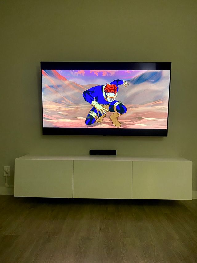 TV Mounting by Construction Hub in Los Angeles