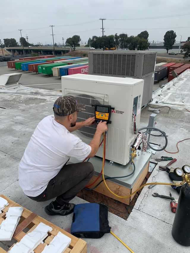 AC Maintenance & Cleaning by Construction Hub in Los Angeles